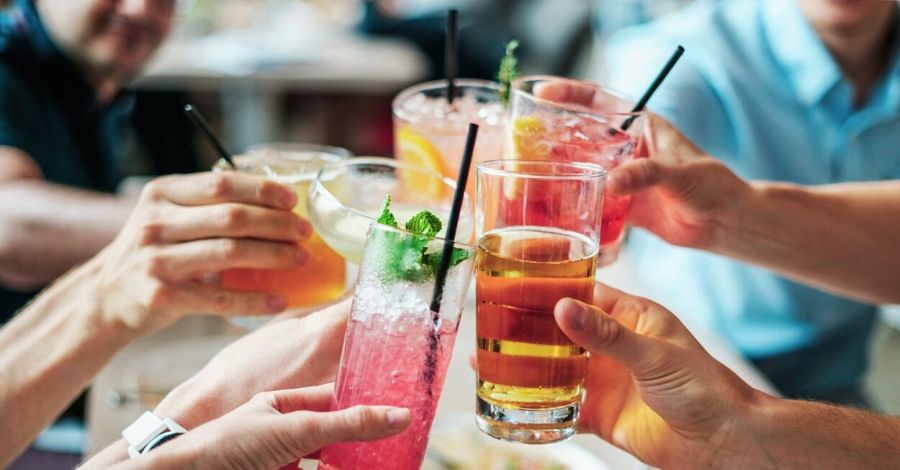 Az alkohol és a látás: Mi történik, ha több pohárral is elfogyasztasz?